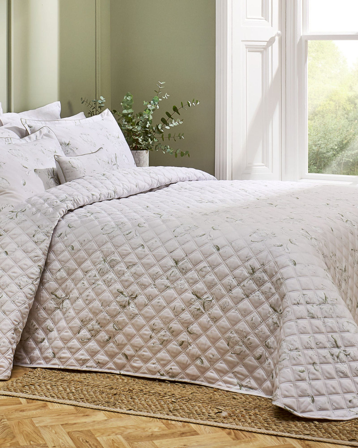 Christy Hatton Bedspread & Pillowcase Set Sage