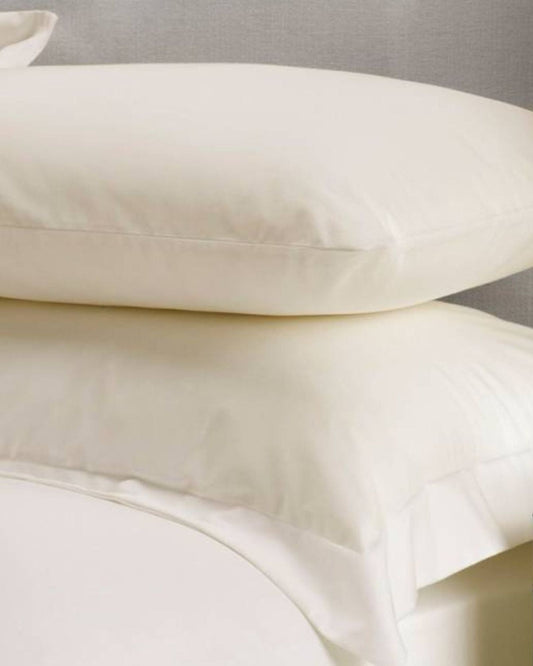 Christy "400 TC Sateen" Plain Dyed Sheets in Ivory (cream)