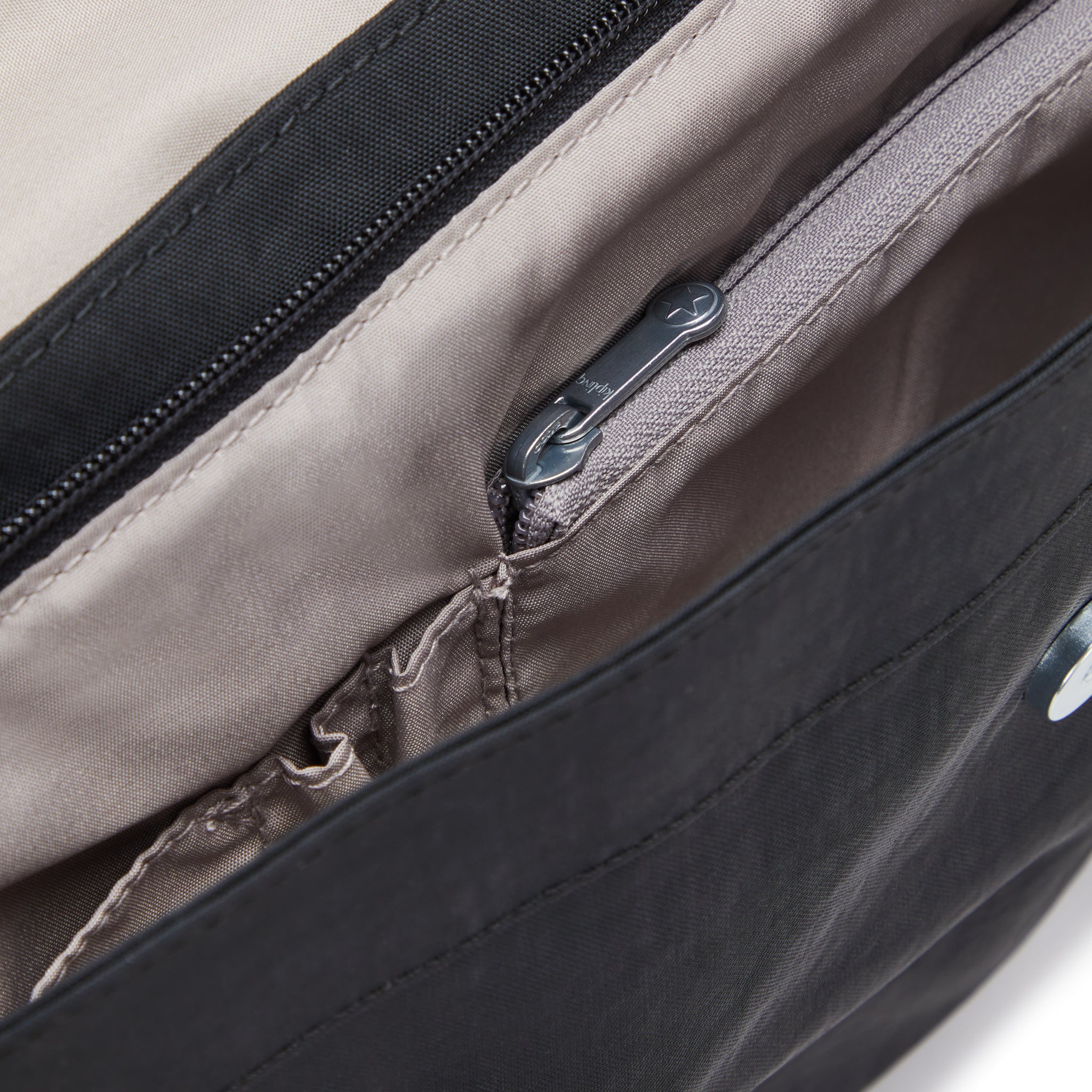 Kipling Superworker Black Noir Working Bag C2I4444-P39