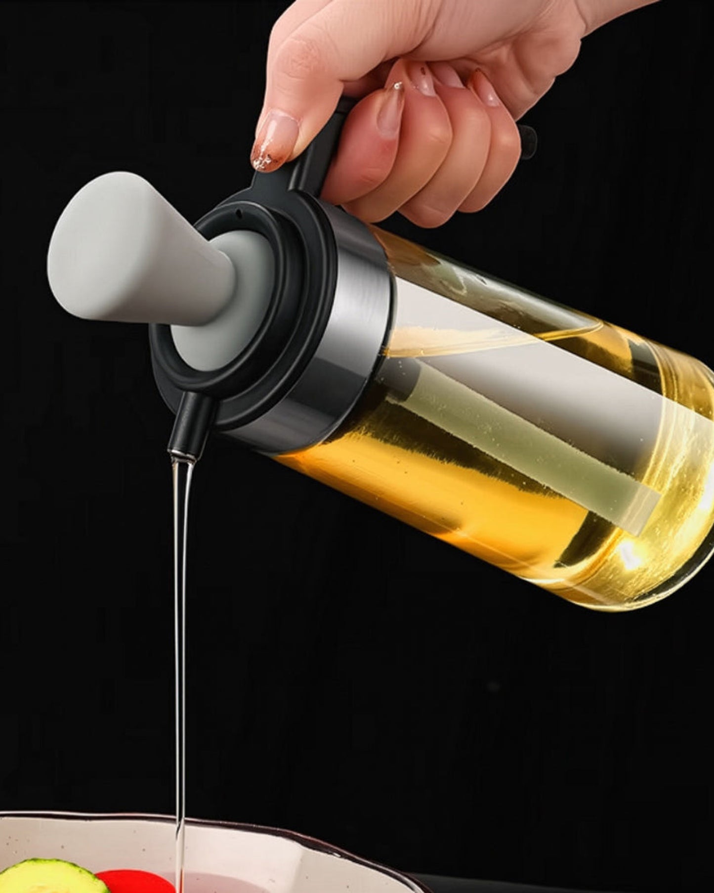 Cuisine Art Soda Lime Glass Vicky 2 in 1 Oil Dispenser with Brush, 550ml, Transparent