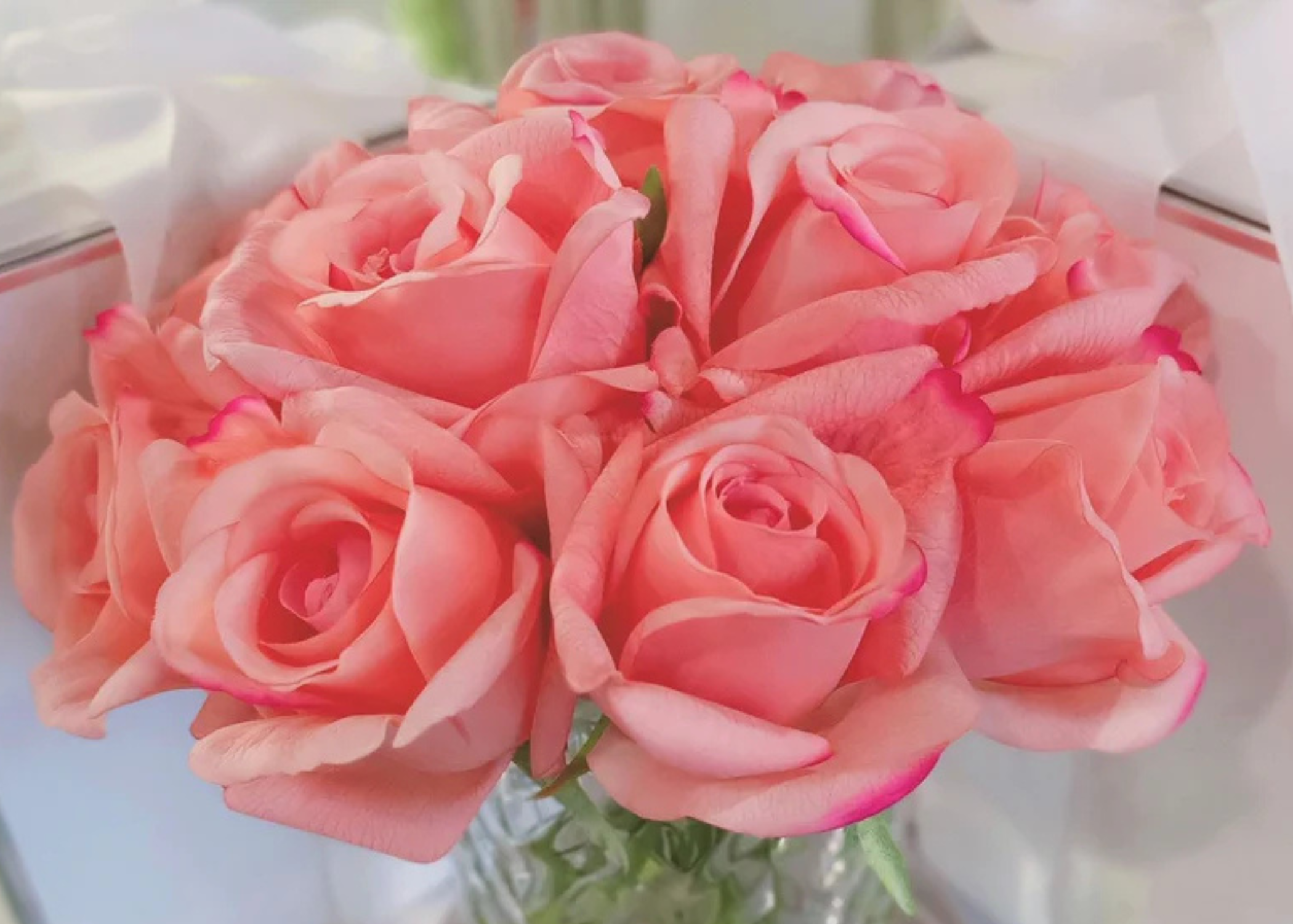 "Rose Buds Herringbone Bouquet" in Glass Vase with Artificial Silk Flowers