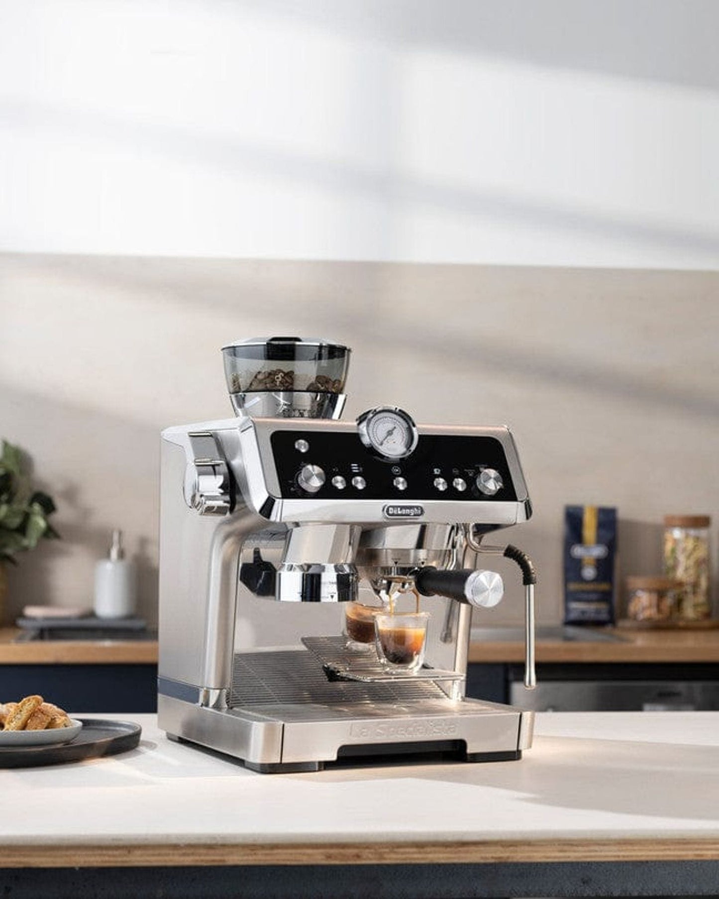 De'Longhi La Specialista Prestigio Semi-Automatic Espresso Coffee Machine