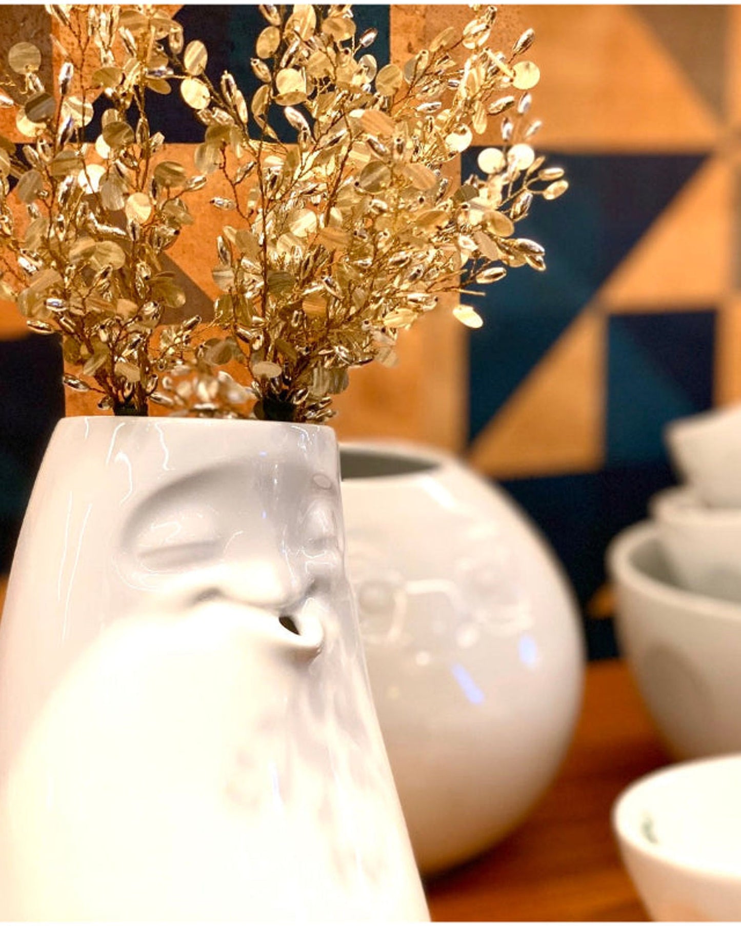 58 Products Vase - laid-back white