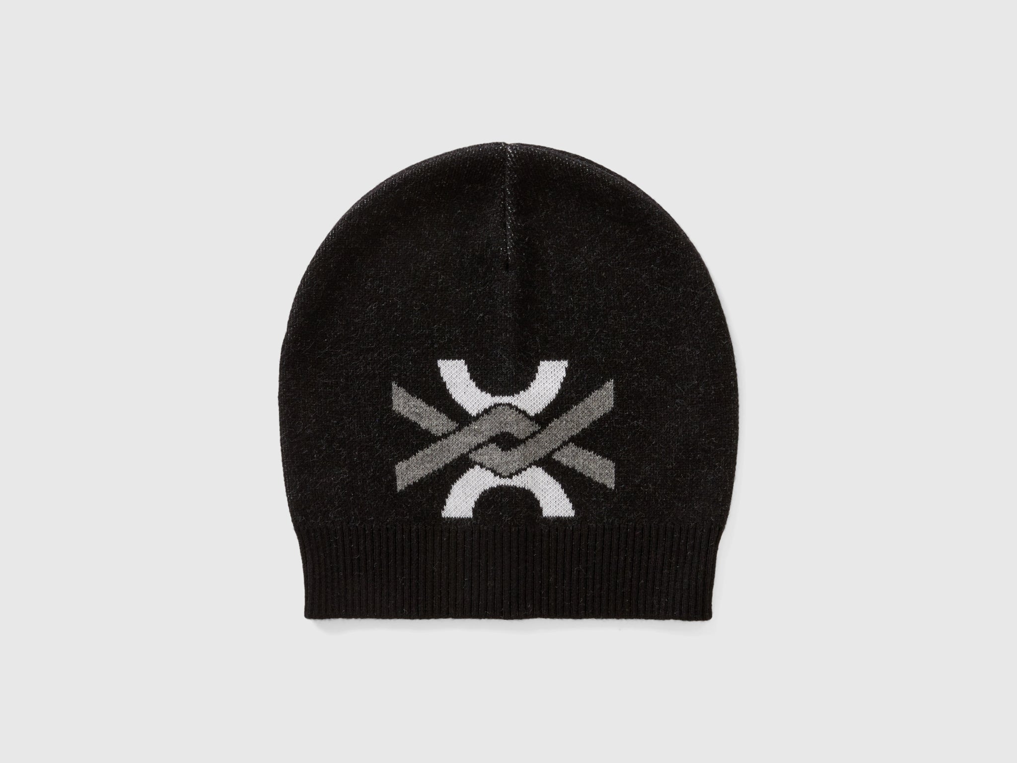 100% cotton cap with logo