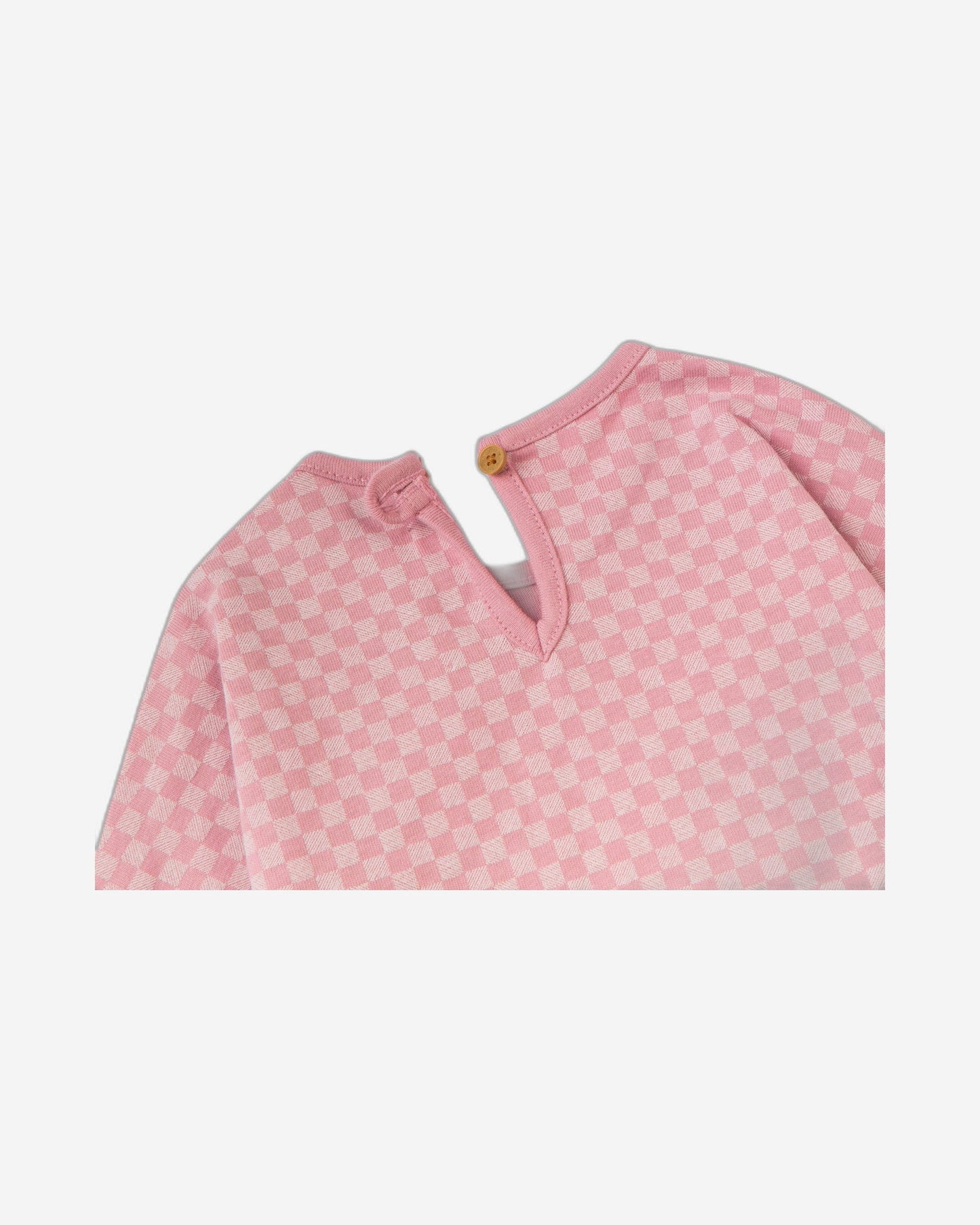 Optical t-shirt with knot