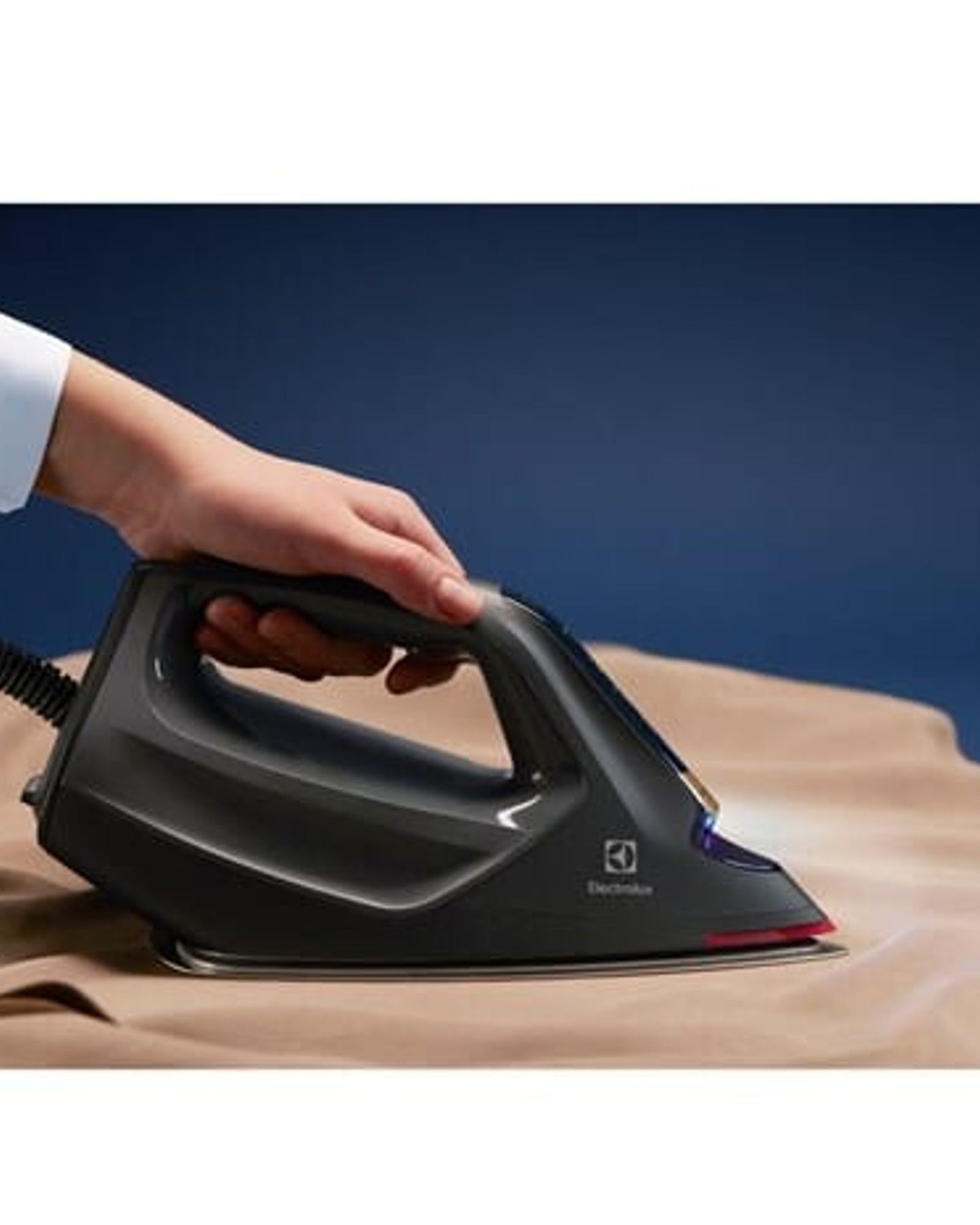Electrolux Renew 800 Steam Iron Station
