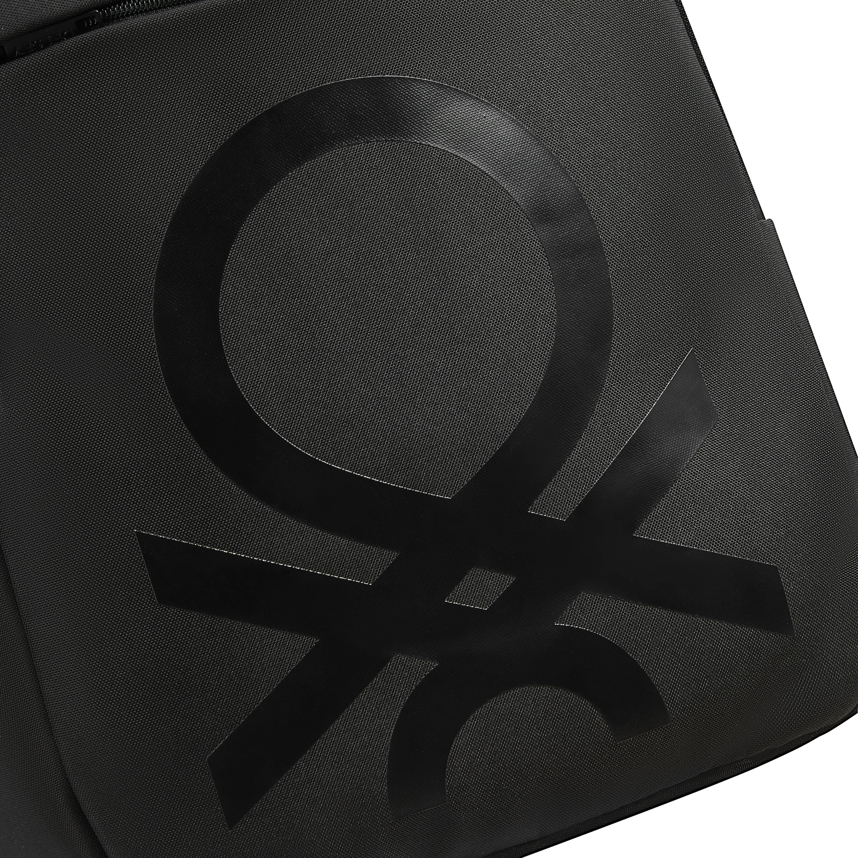 UCB Fabrica Round 15.6'' Laptop Backpack