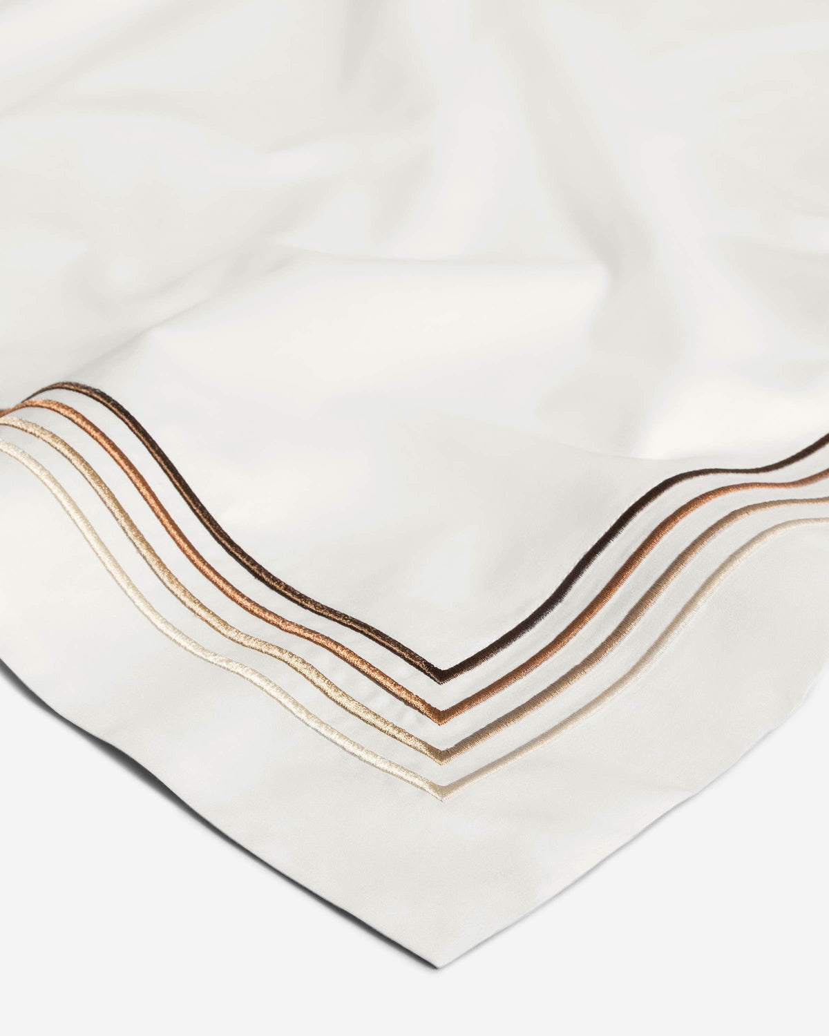 Togas Linari Bedding Set in White Brown