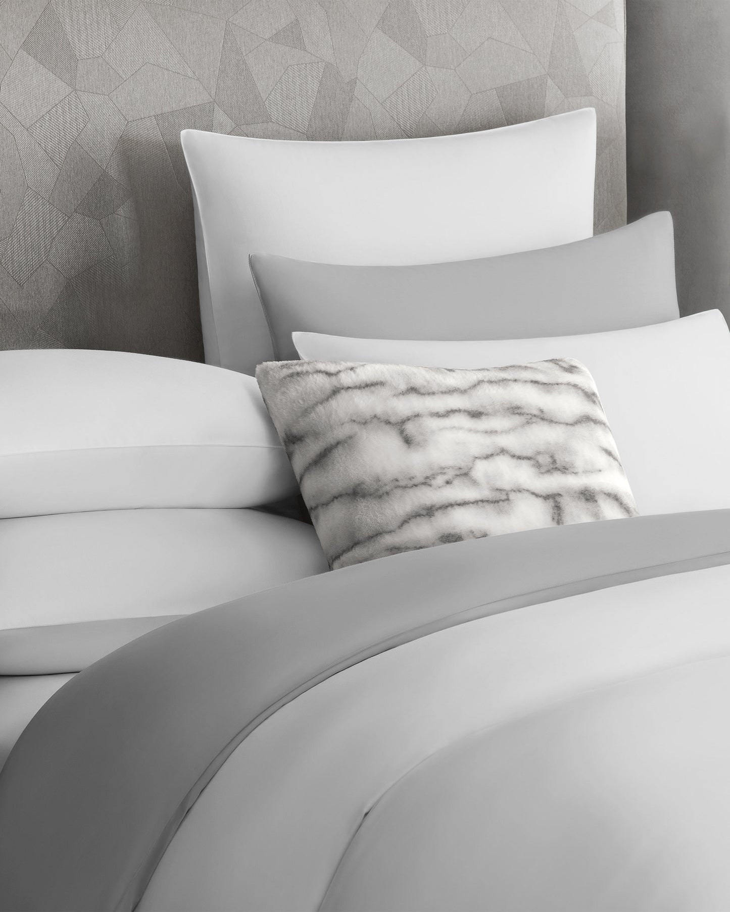 Togas Avari Pillowcase in White