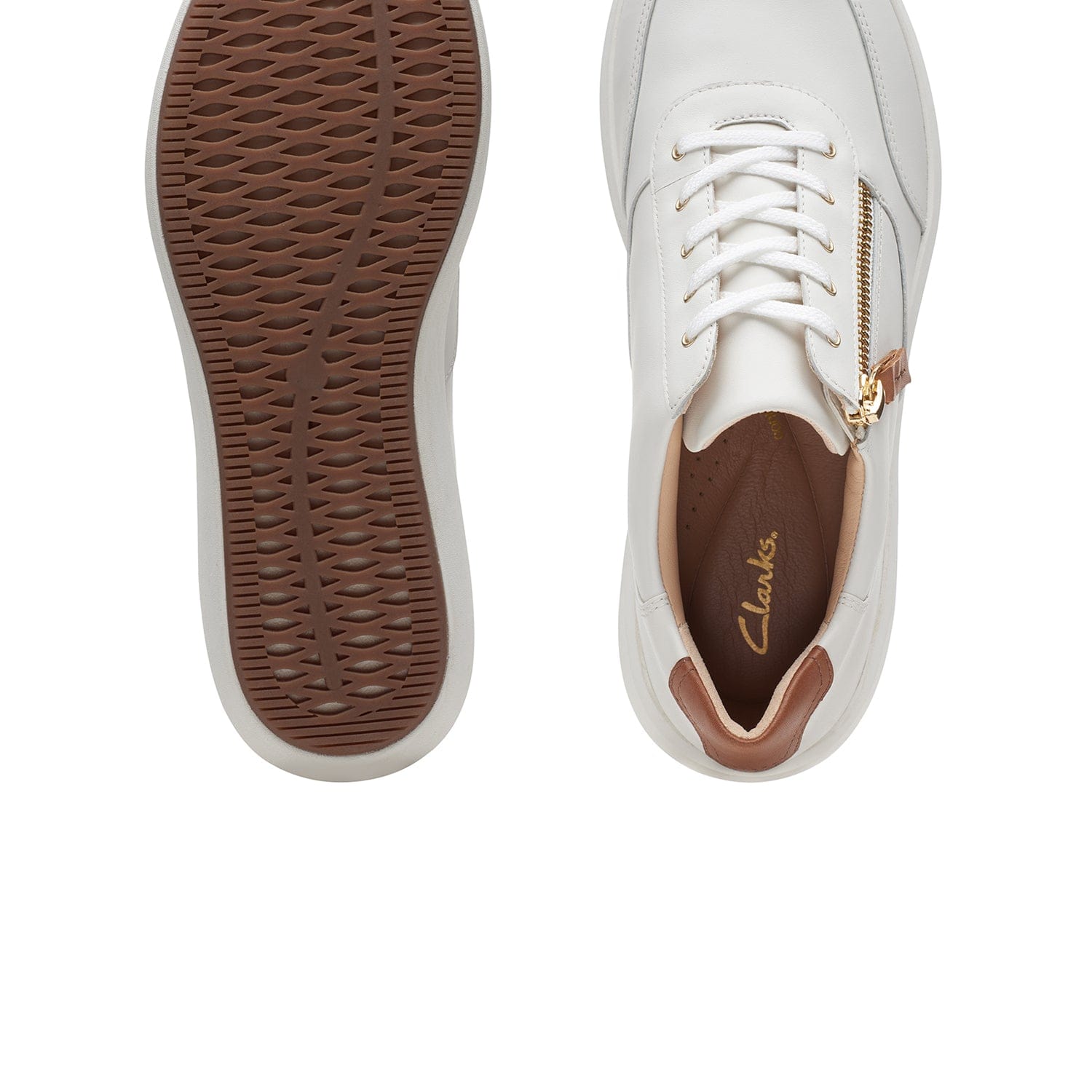 Clarks Un Rio Zip Shoes (Wide Fit)