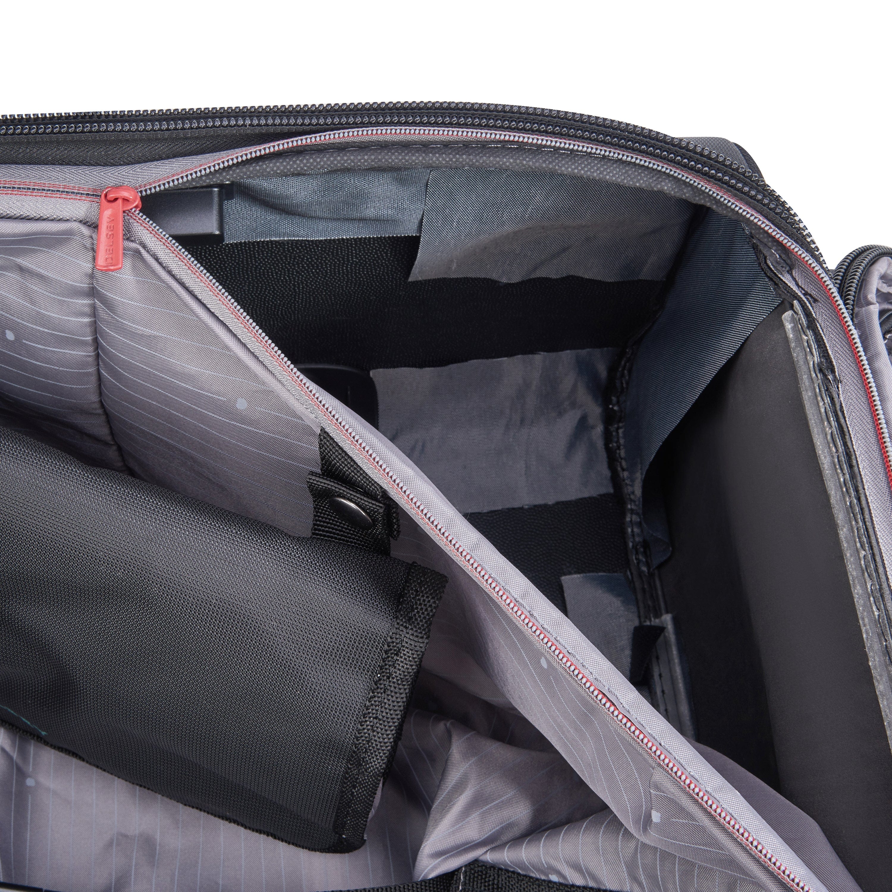 Delsey Paris Helium DLX 2.0