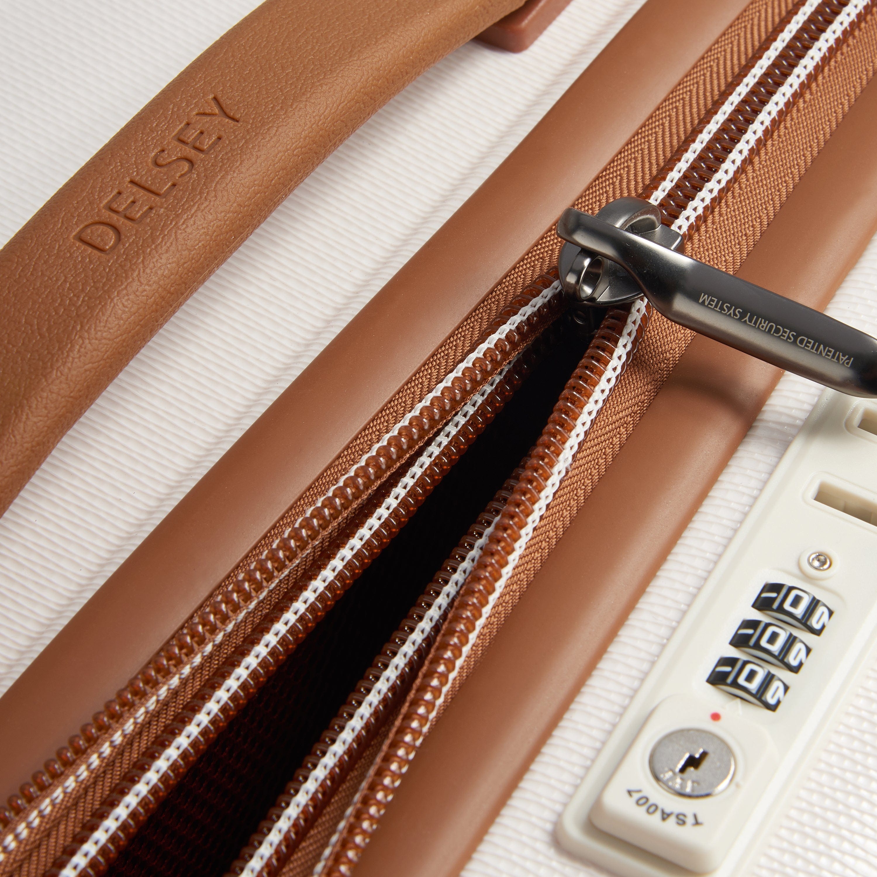 Delsey Paris Chatelet Air 2.0