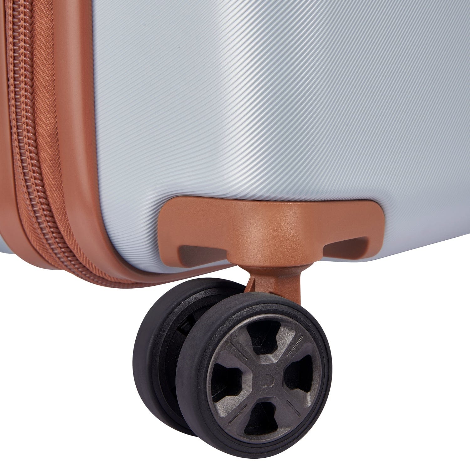 Delsey Paris Promenade Hard 2.0