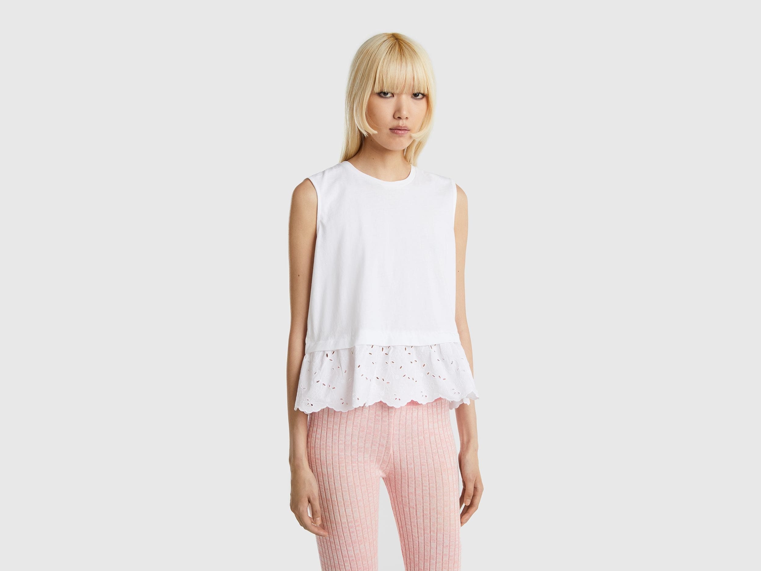 Tank top with broderie anglaise flounce