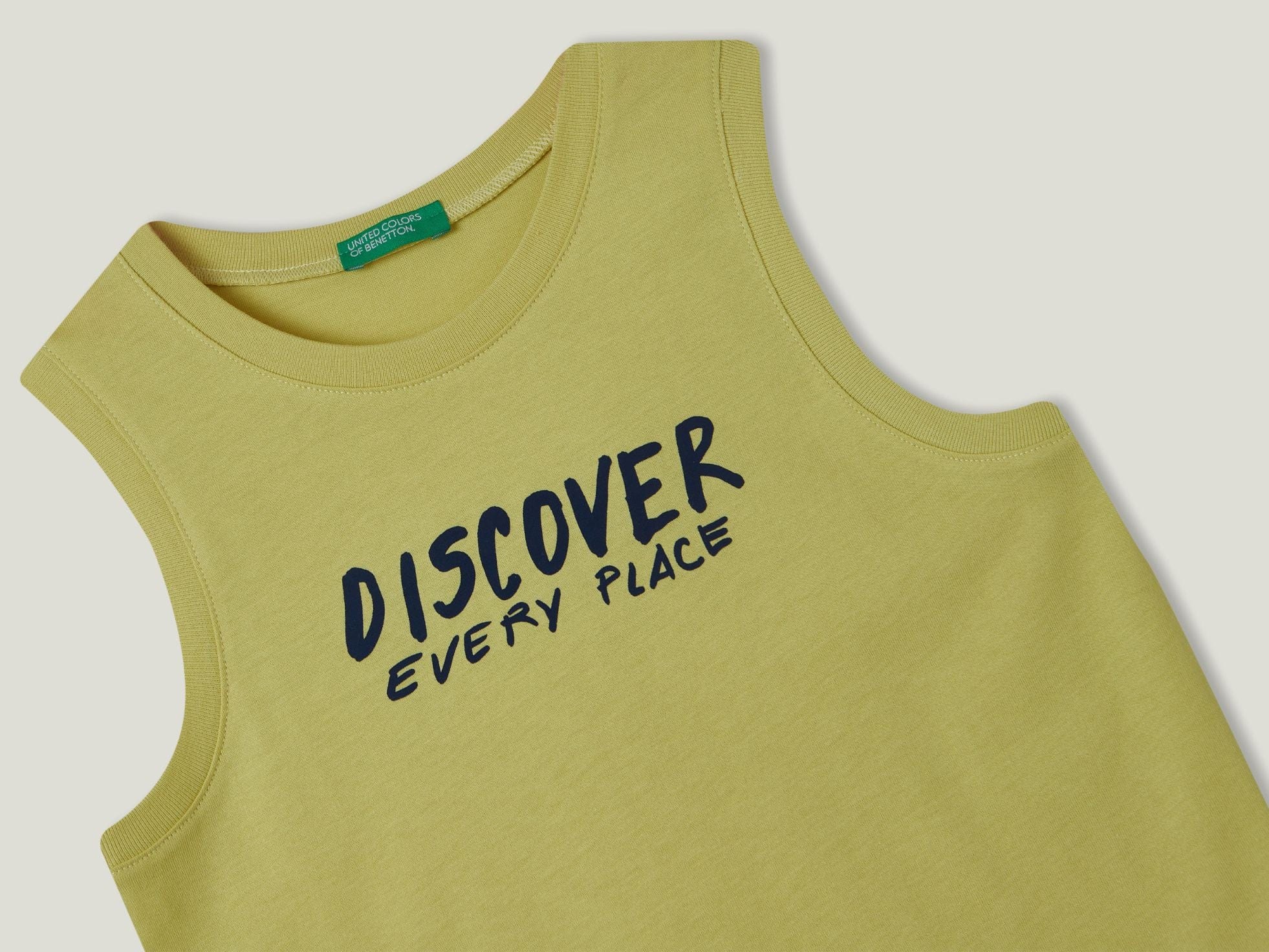 Tank top with text print