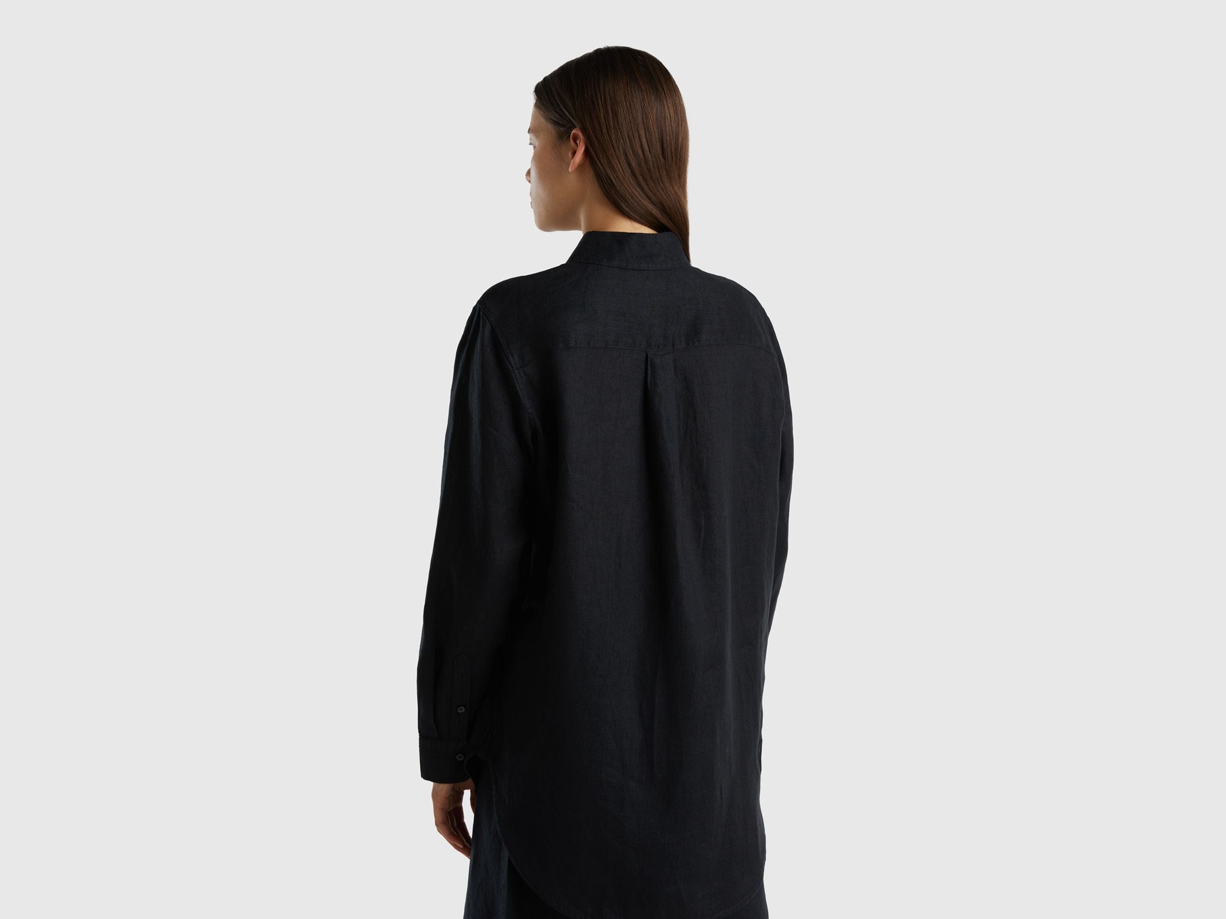 Long shirt in pure linen