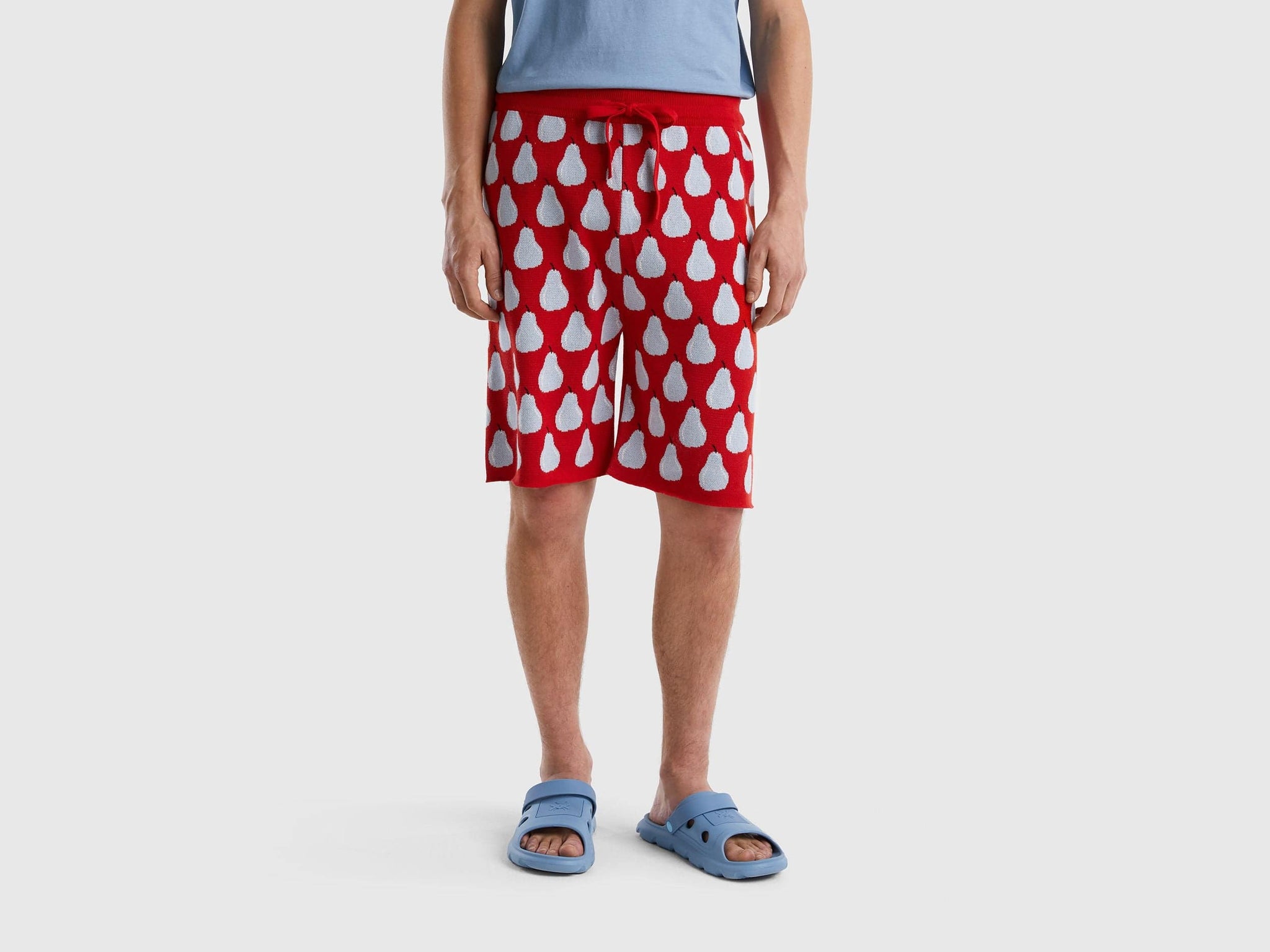 Bermudas with fruit pattern