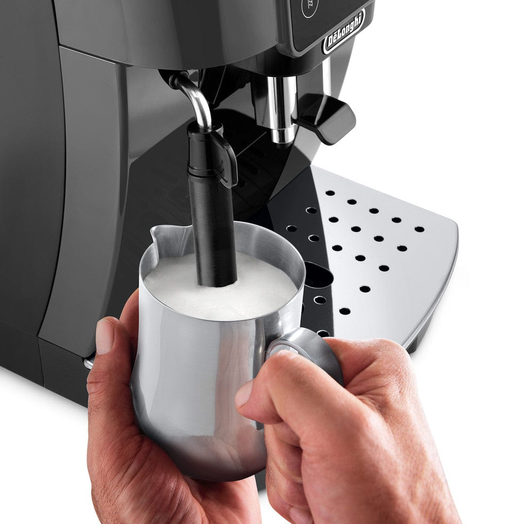 De'Longhi Magnifica start fully Automatic coffee machine,the freshest coffee ,Sift touch control panel,Traditional Milk frother ,One touch recipesBlack-ECAM220.22.GB (UAE ESMA Certified)