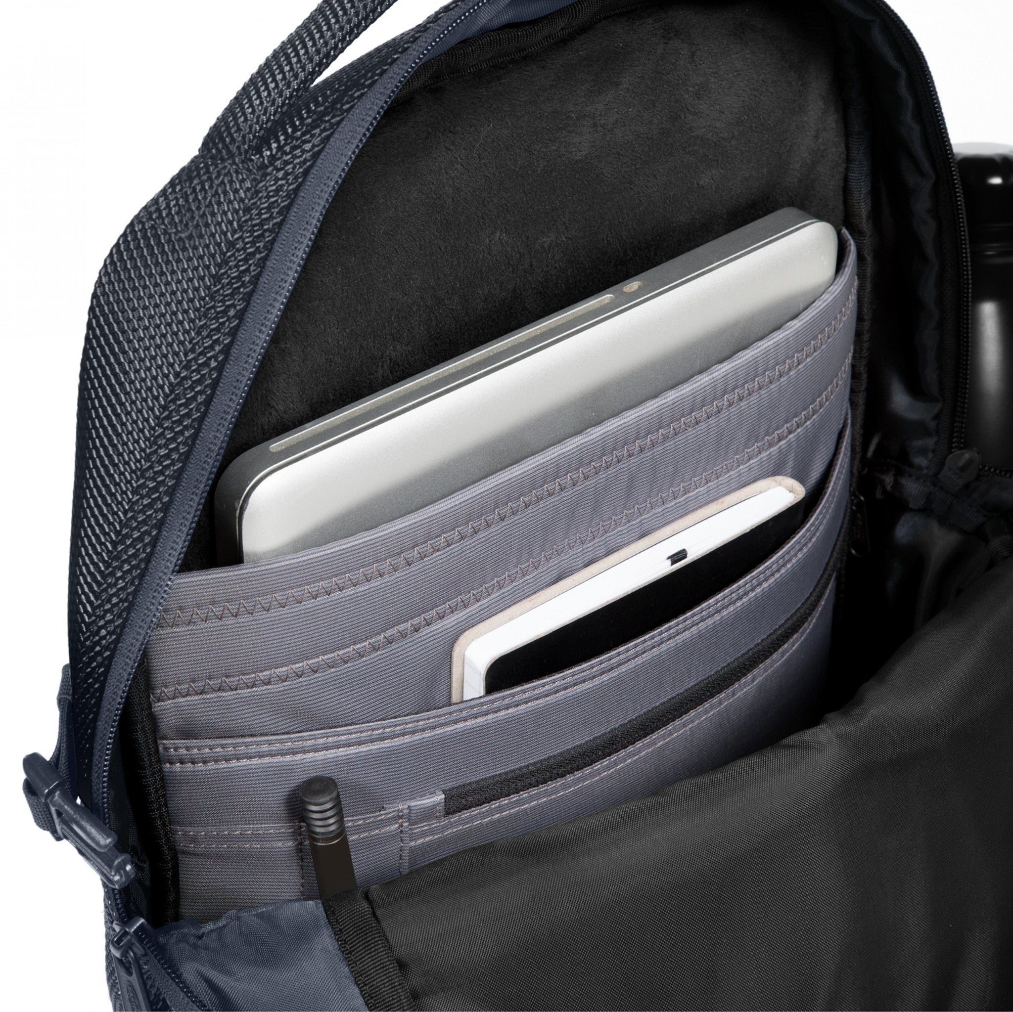 Eastpak Tecum M Cnnct Marine Medium Backpack