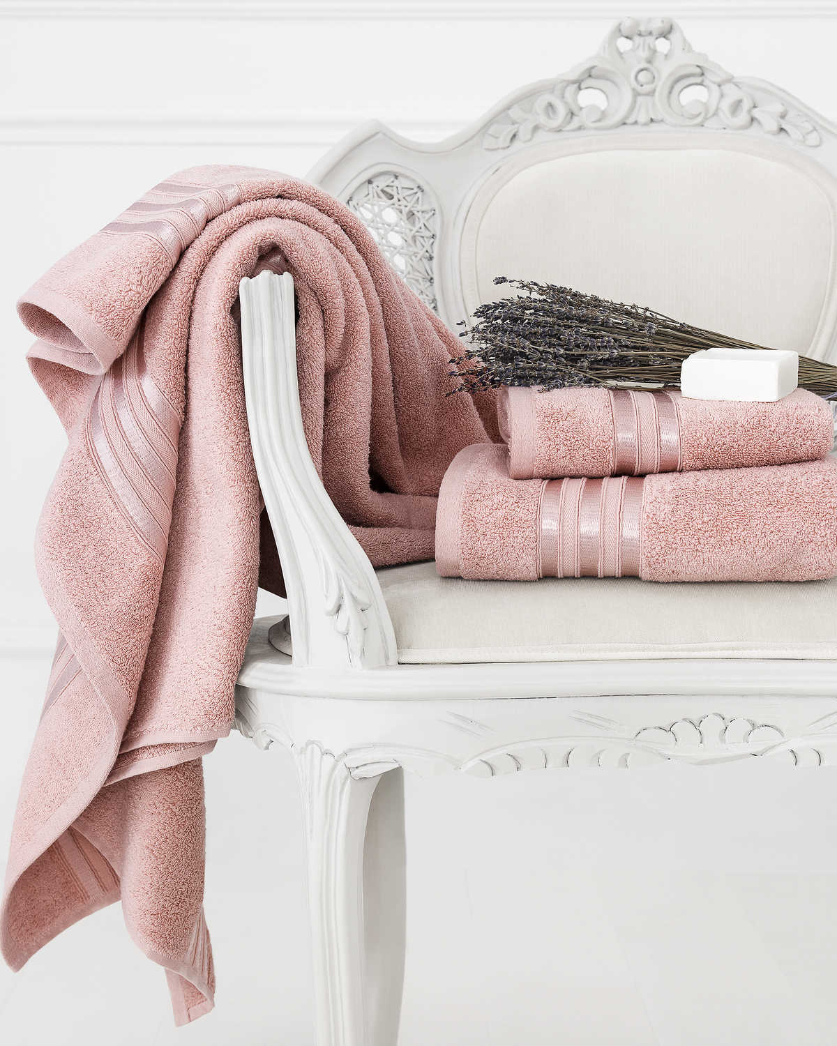 Togas Arcadia Hand Towel in Light Pink