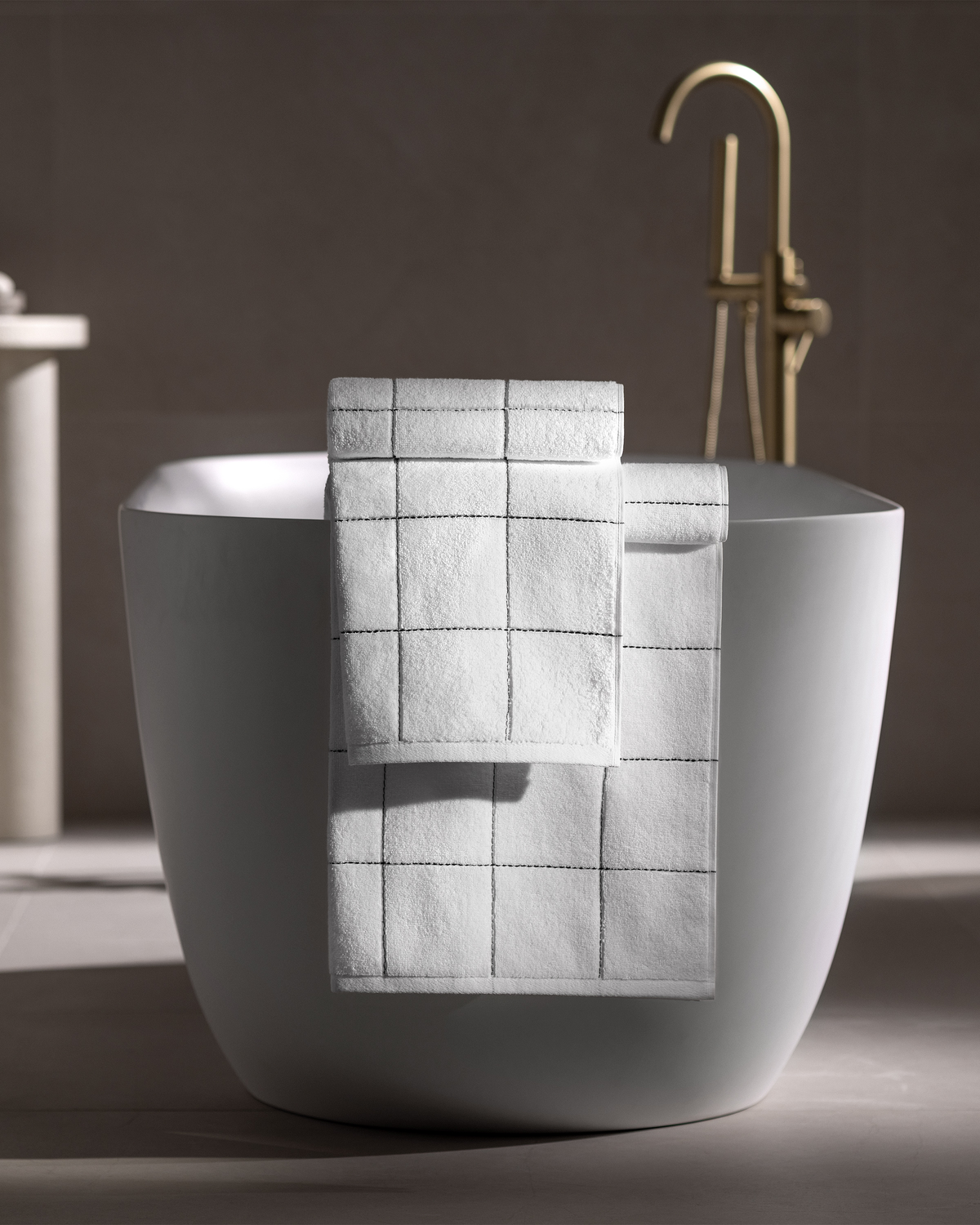 Togas Matthew Bath Towel in Light Grey