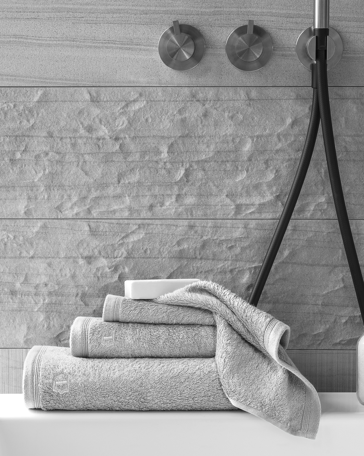 Togas Poitiers Guest Towel in Light Grey
