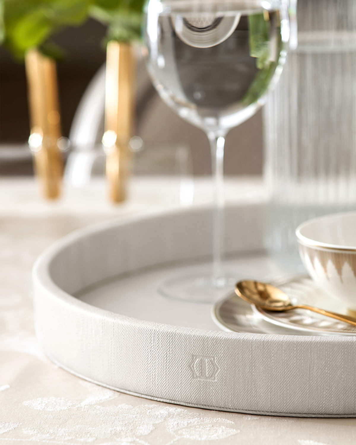 Togas Airy Serving Tray Circle in Ecru