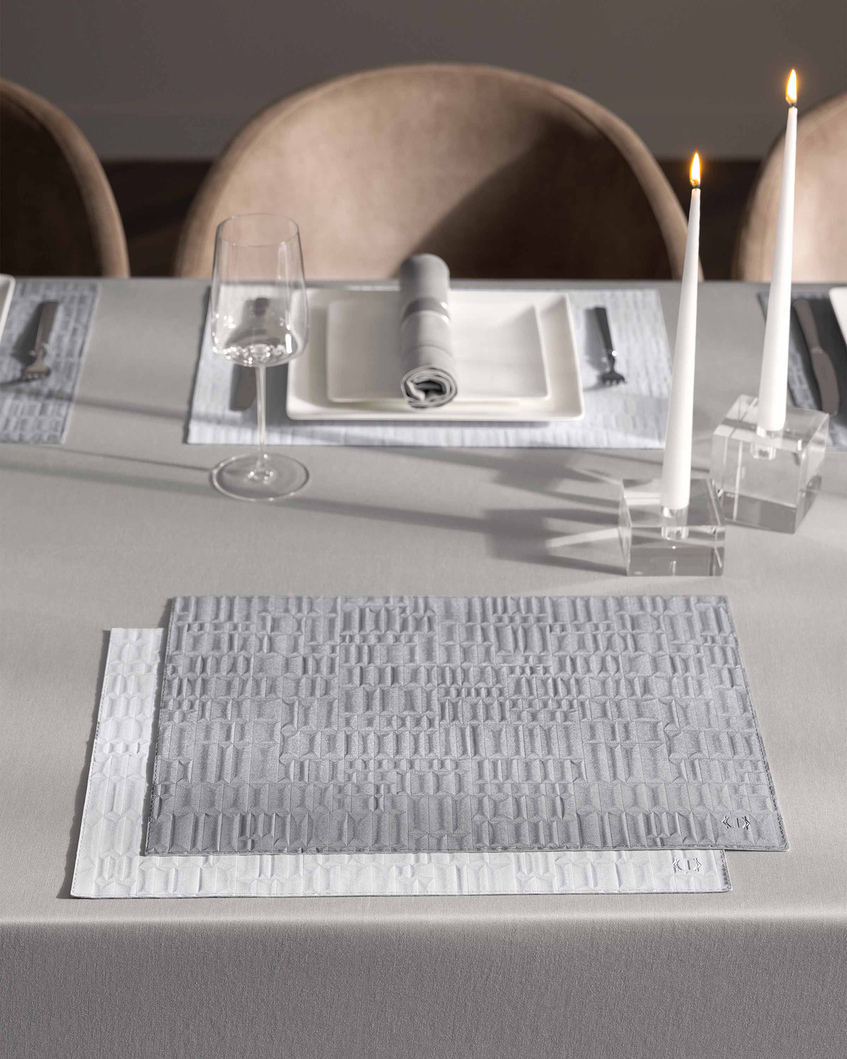 Togas George Placemat Rectangular in Grey White