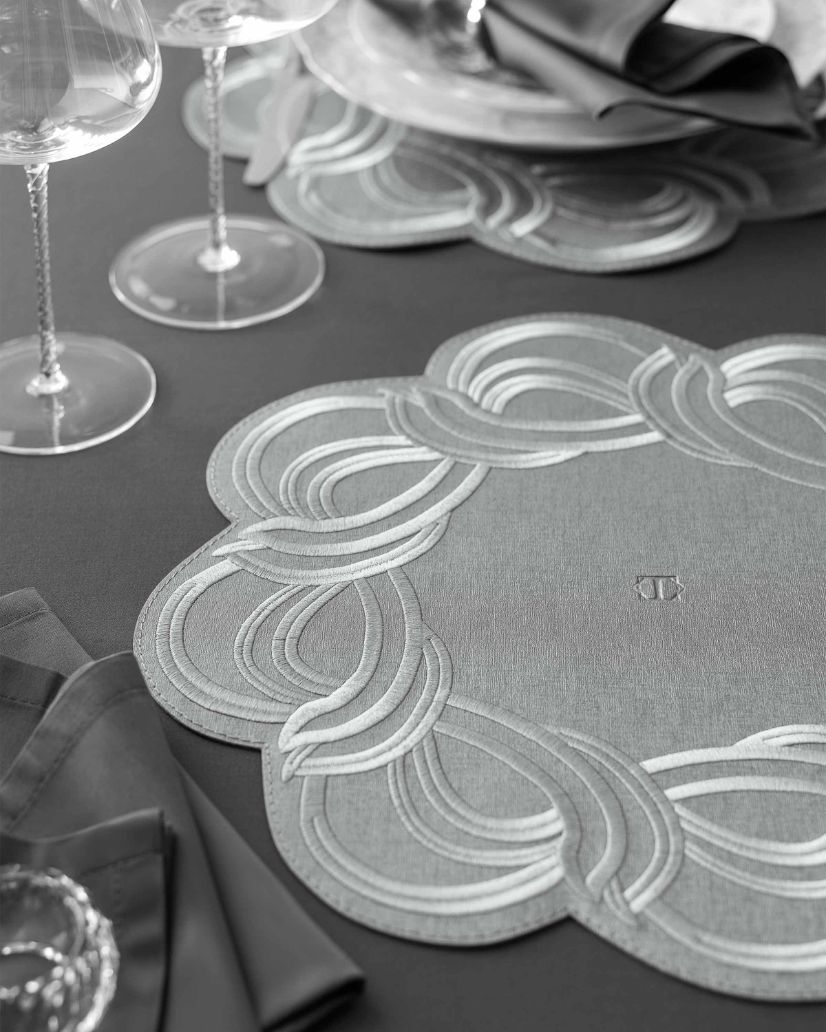 Togas Sellem Placemat in Dark Grey