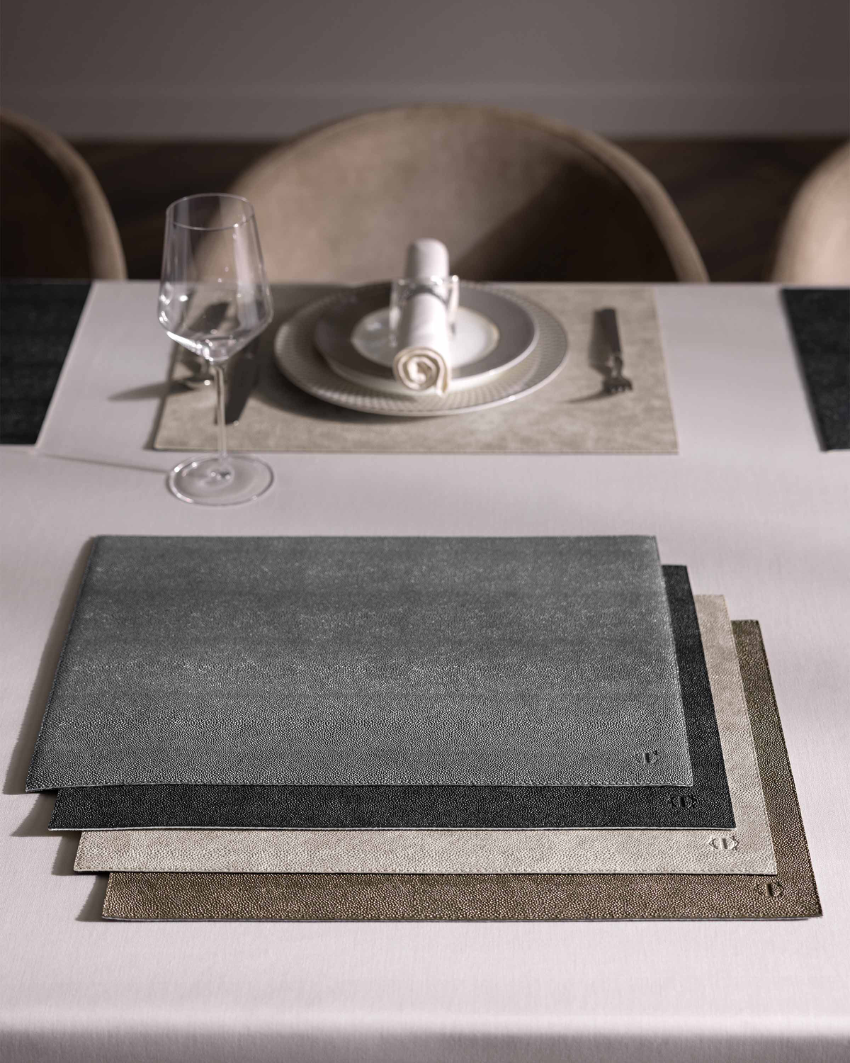 Togas Antal Placemat Rectangular in Ecru Grey