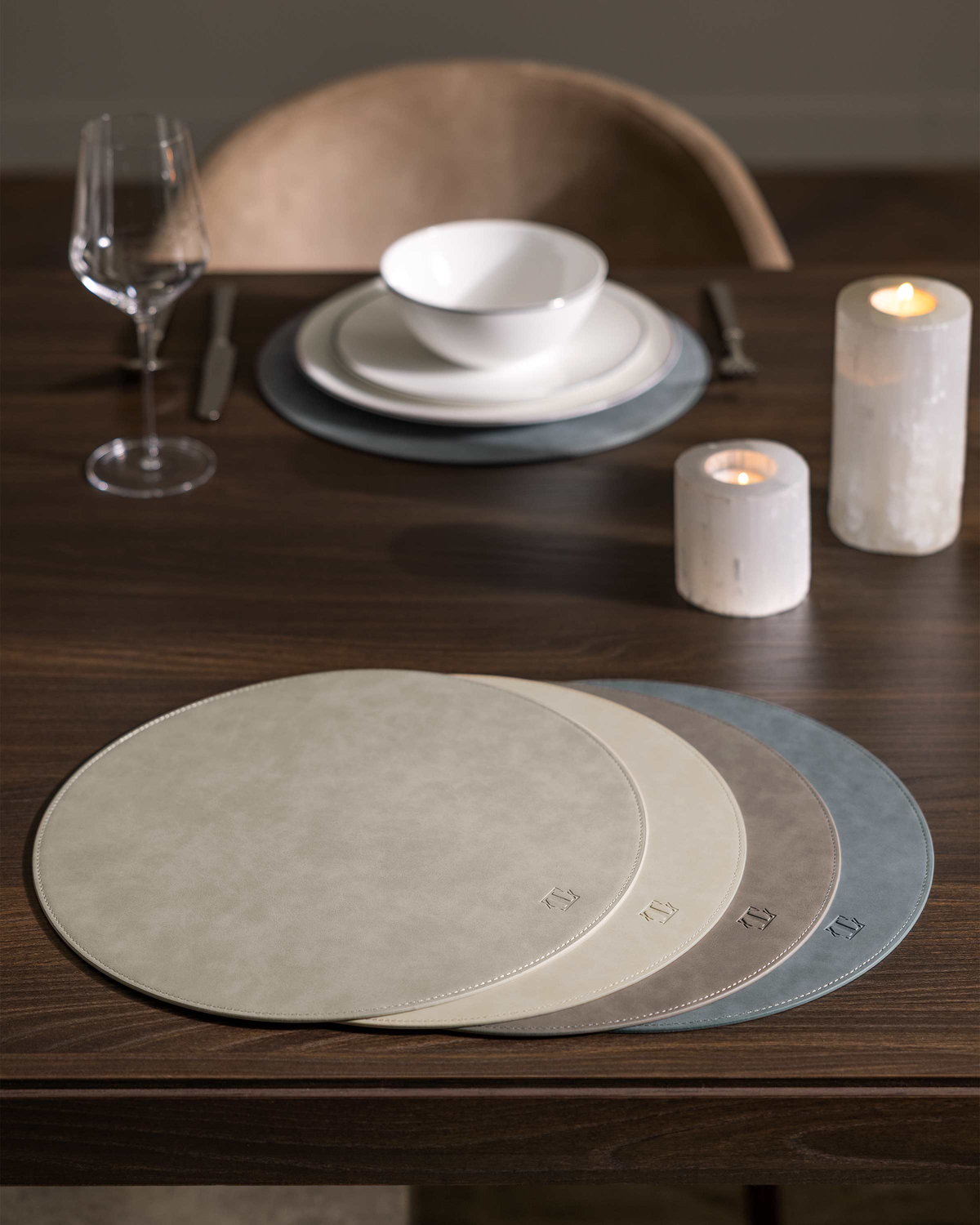 Togas Rhine Placemat Round in Grey