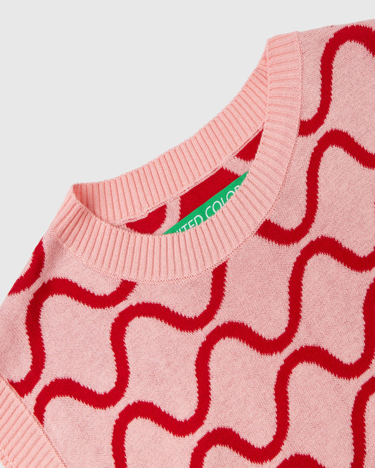 Reversible vest with wavy motif