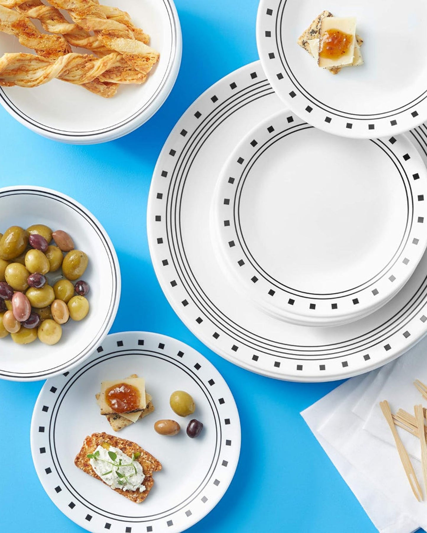 Corelle Dinnerware Set 18Pc City Block