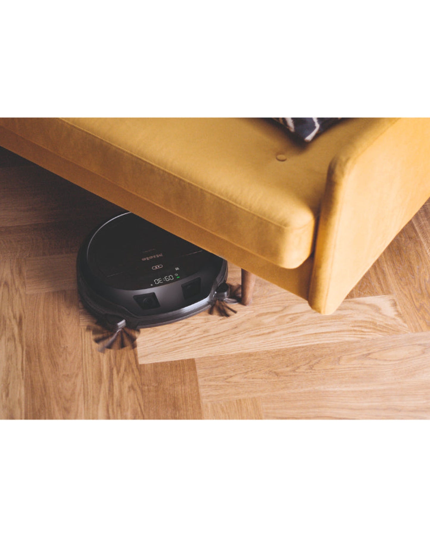 Miele Robot Vacuum Cleaner Scout RX3 OBSW with 3D Smart Navigation and Quattro Cleaning Power