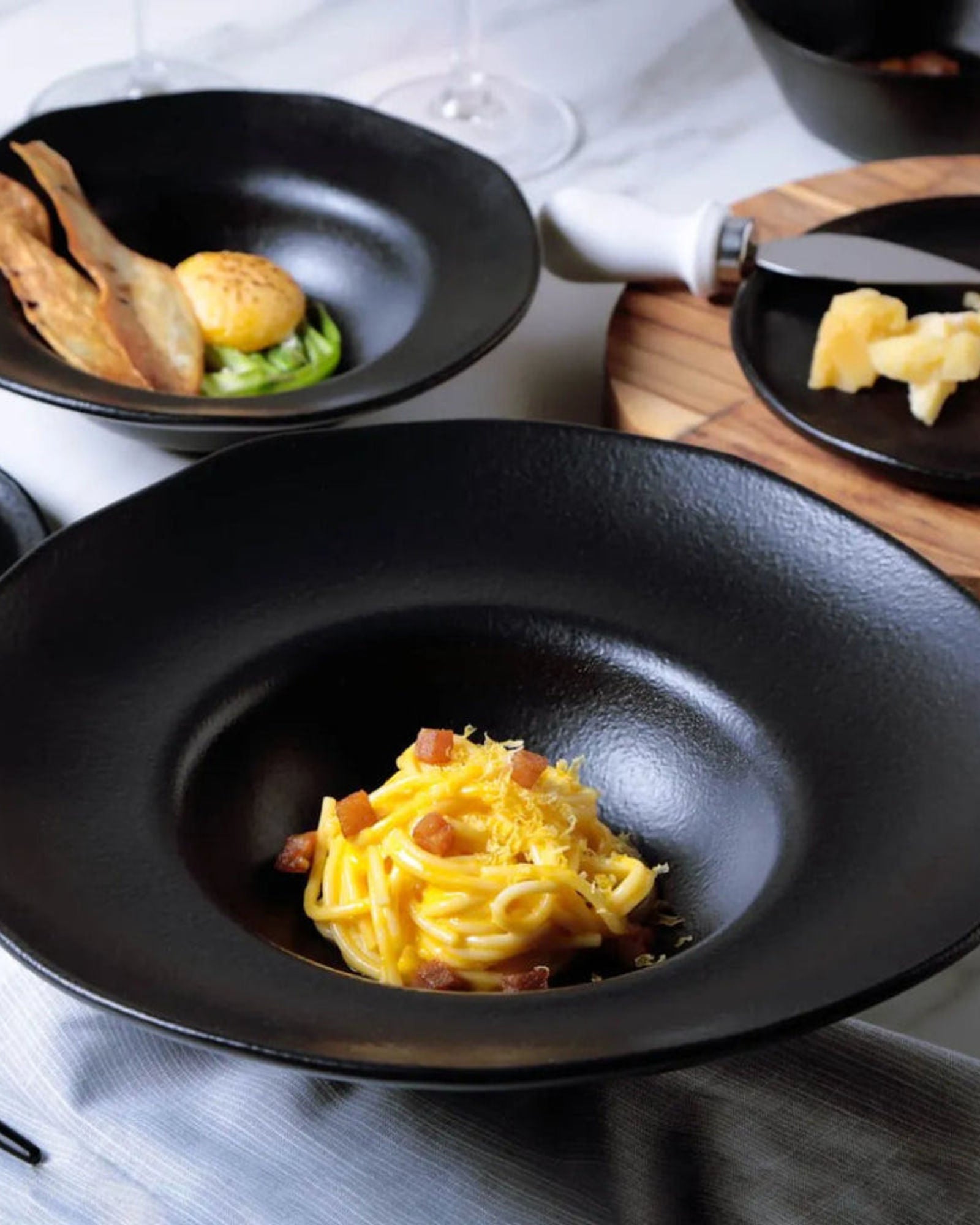 Organic Deep Rim Plate Stoneware 28X6.5Cm 450Ml Black Matte Made In Brazil