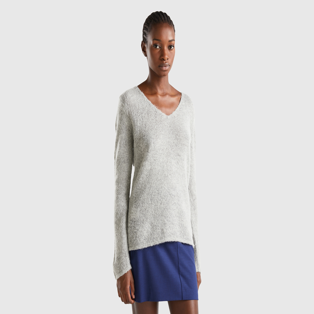 Moher Blend V-Neck Sweater