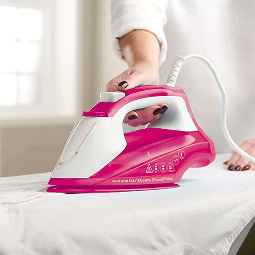 Russell Hobbs Light & Easy Iron