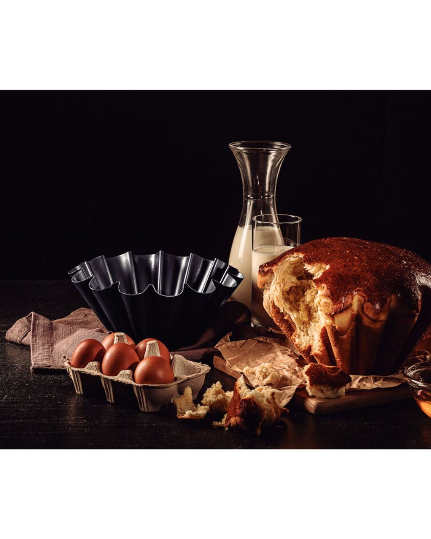 Tramontina Brasil Aluminum Brioche Mold with Interior and Exterior Starflon Max Nonstick Coating Graphite, 22 cm, 1,3 L