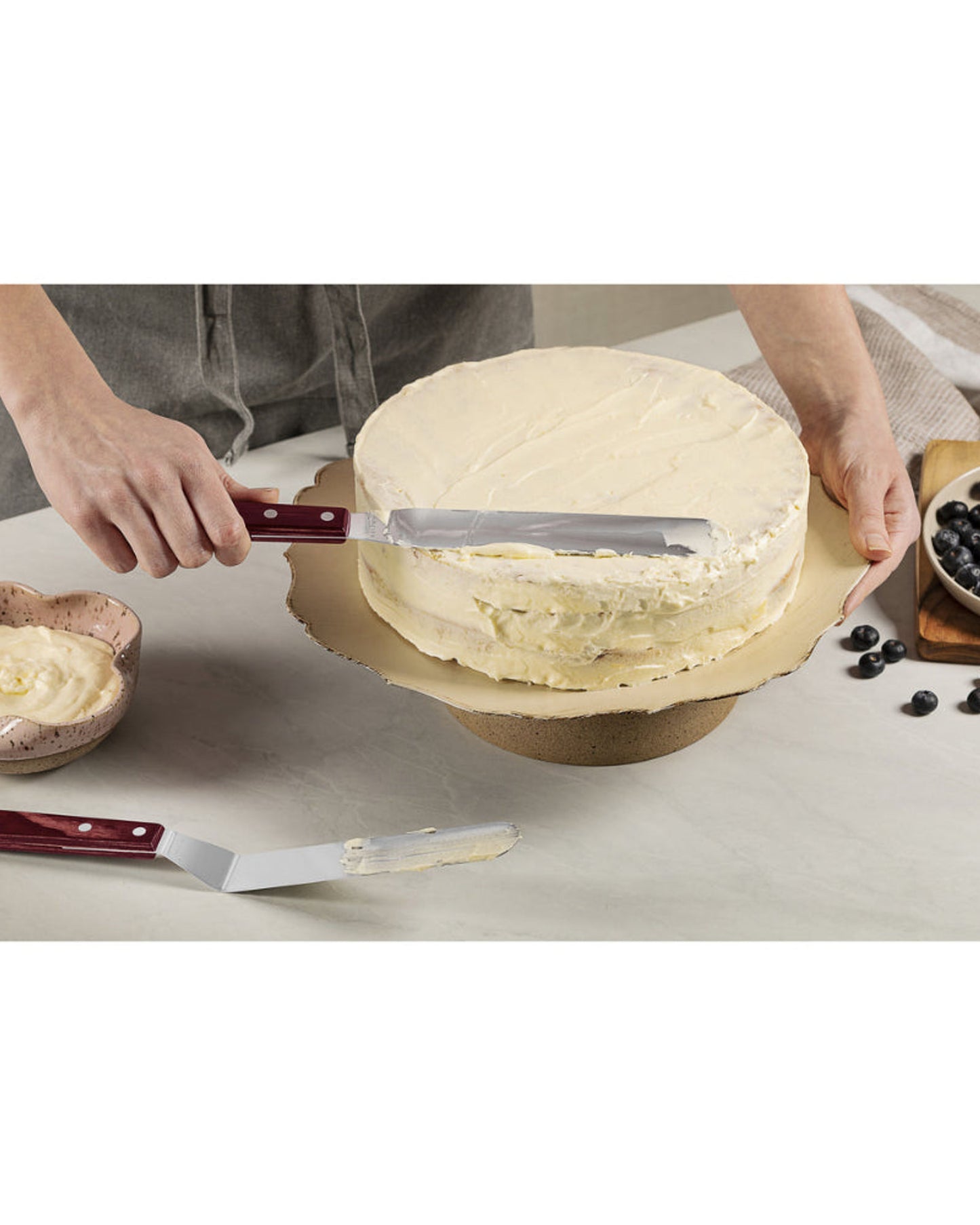 Tramontina Offset Spatula with Stainless-Steel Blade and Treated Red Polywood Handle 7"