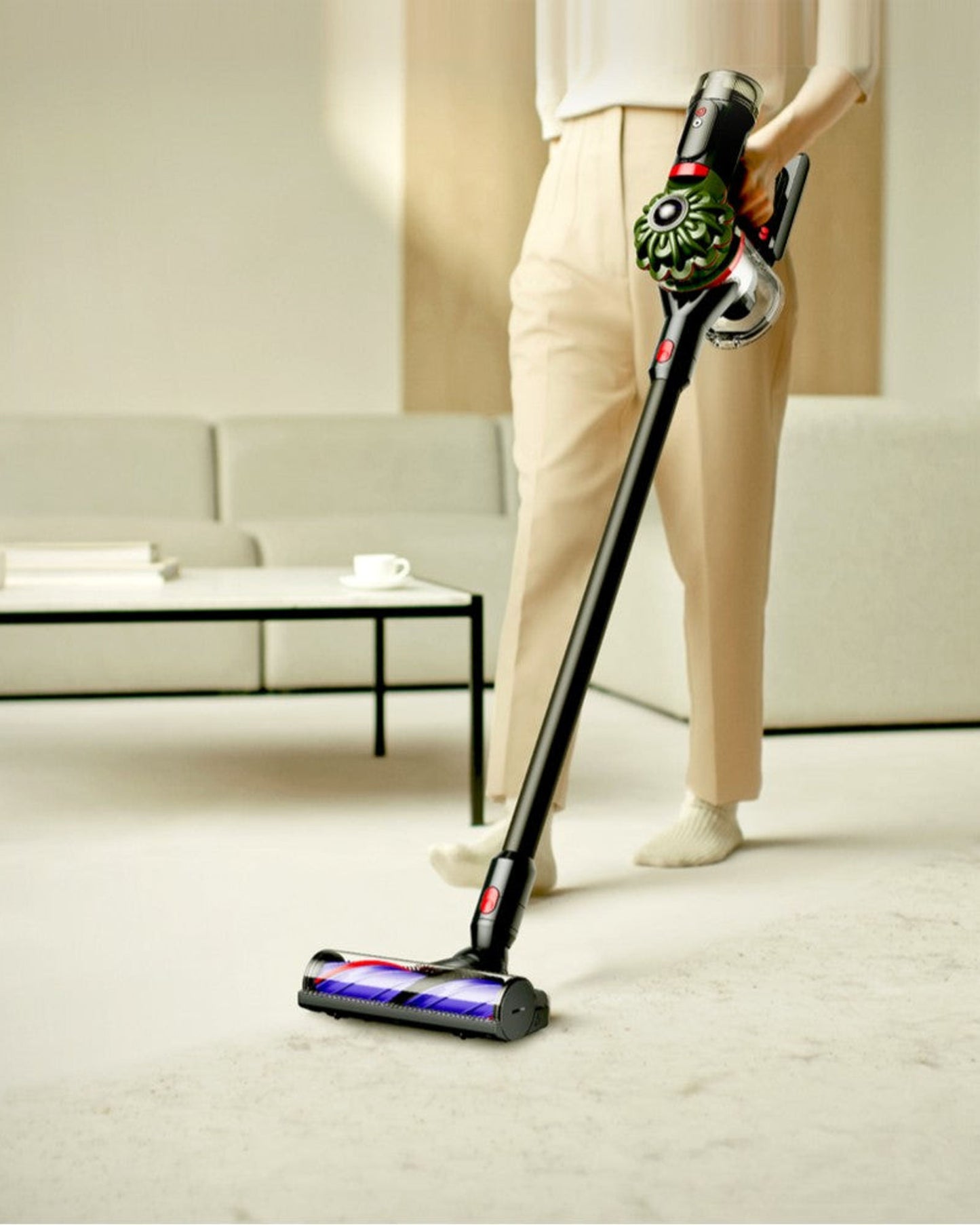 Dyson V8 Cyclone Black/Green Cordless Vacuum Cleaner