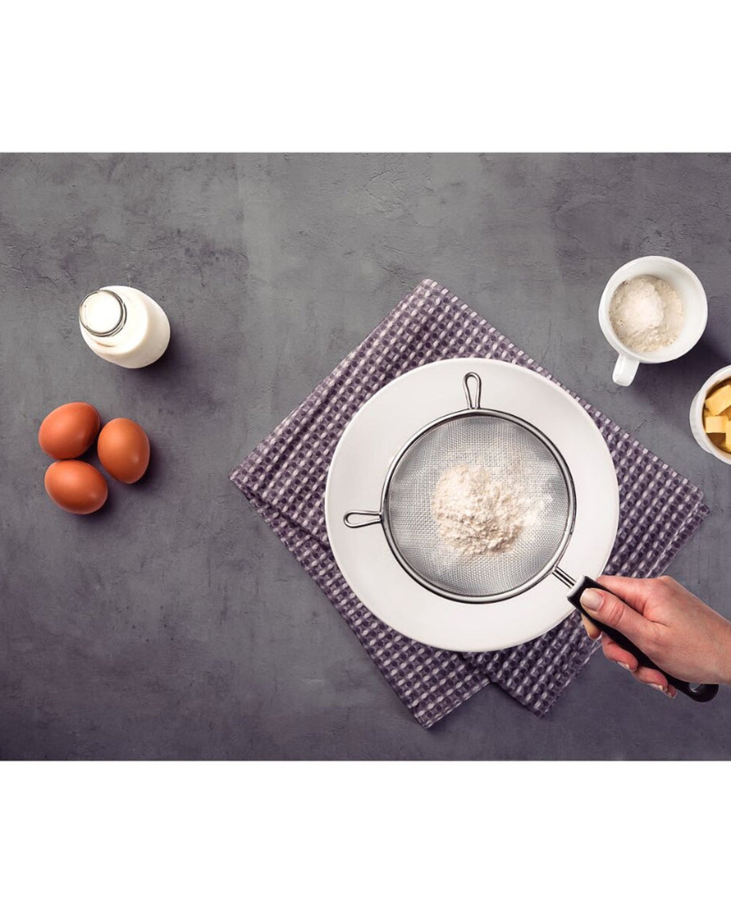 Tramontina Utilitá 13 cm Stainless Steel Sieve with Black Polypropylene Handle