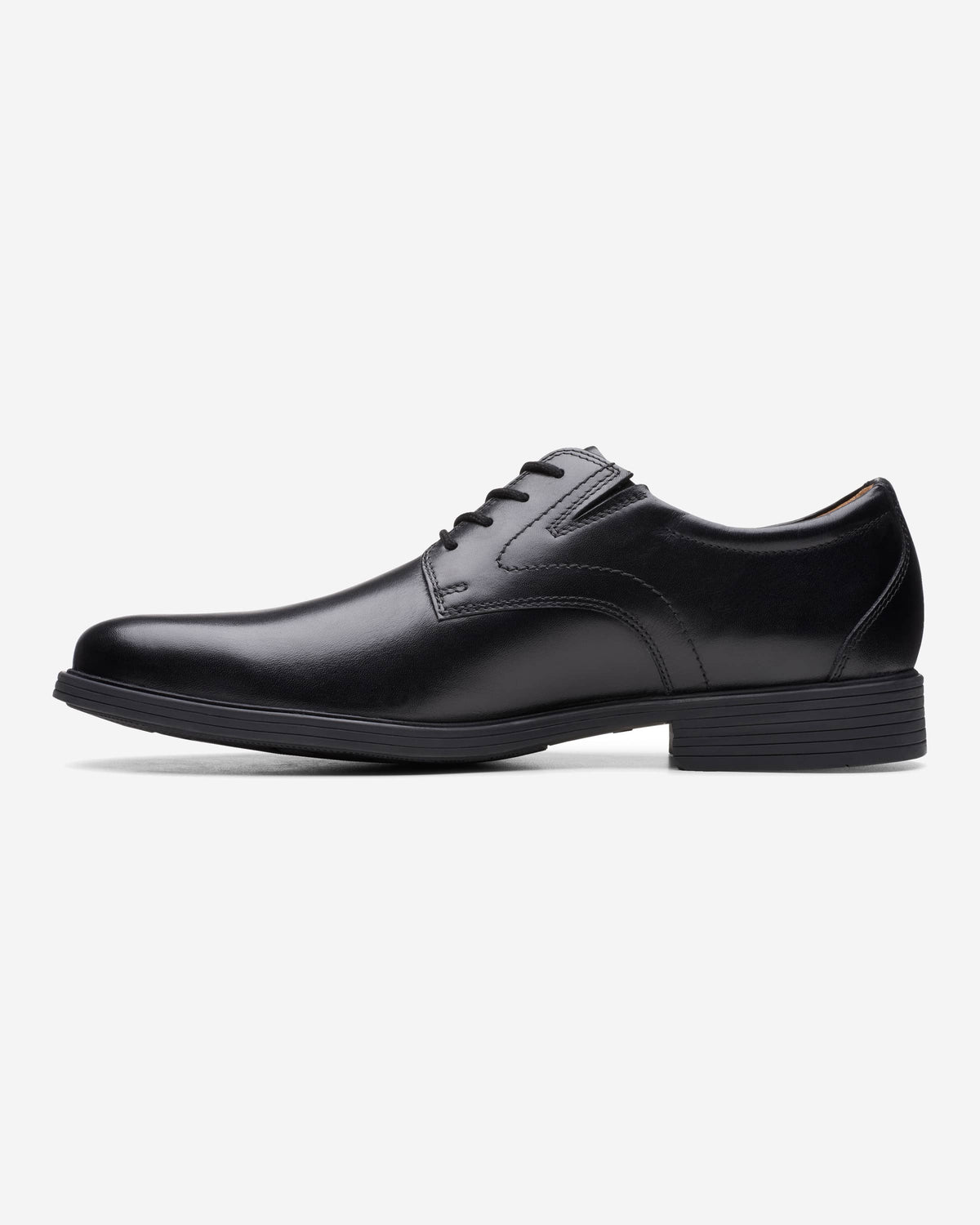 Clarks Whiddon Plain (Wide Fit)