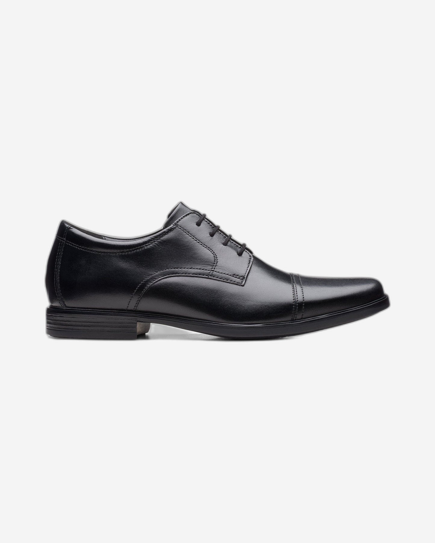 Clarks Howard Cap Shoes (Wide Fit)