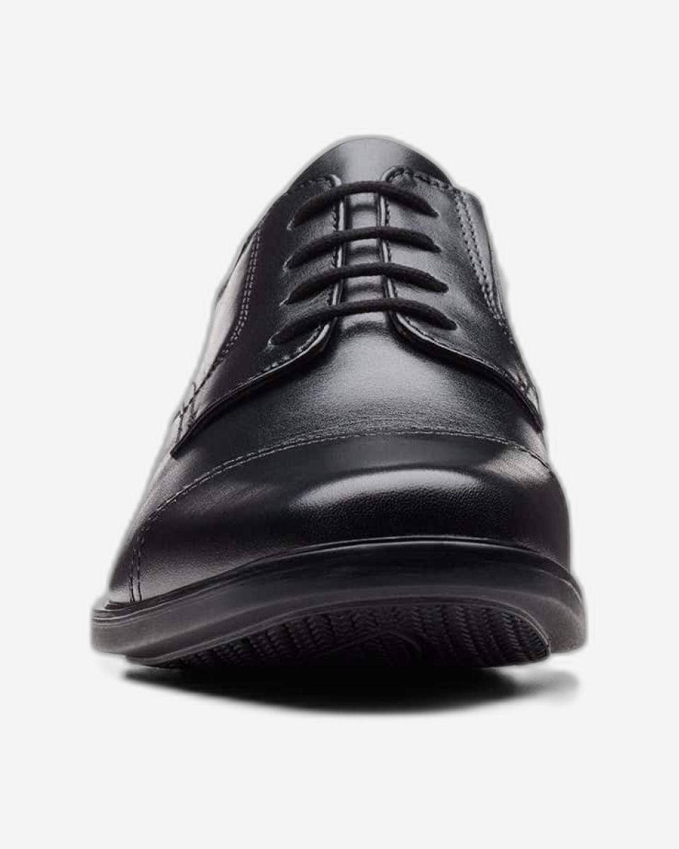 Clarks Howard Cap Shoes (Wide Fit)