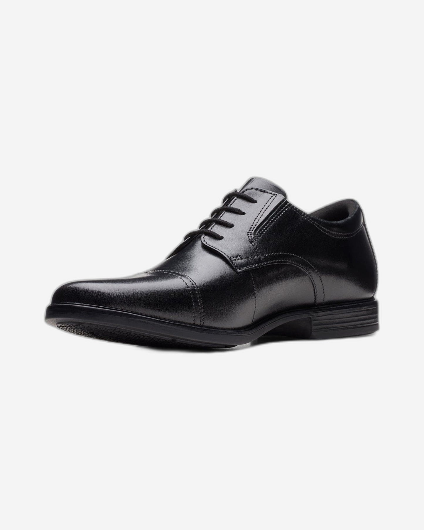 Clarks Howard Cap Shoes (Wide Fit)
