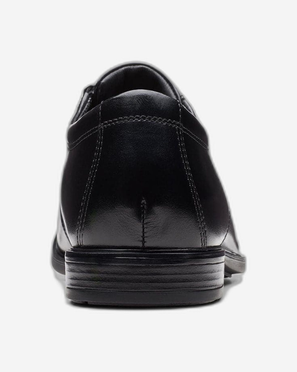Clarks Howard Cap Shoes (Wide Fit)