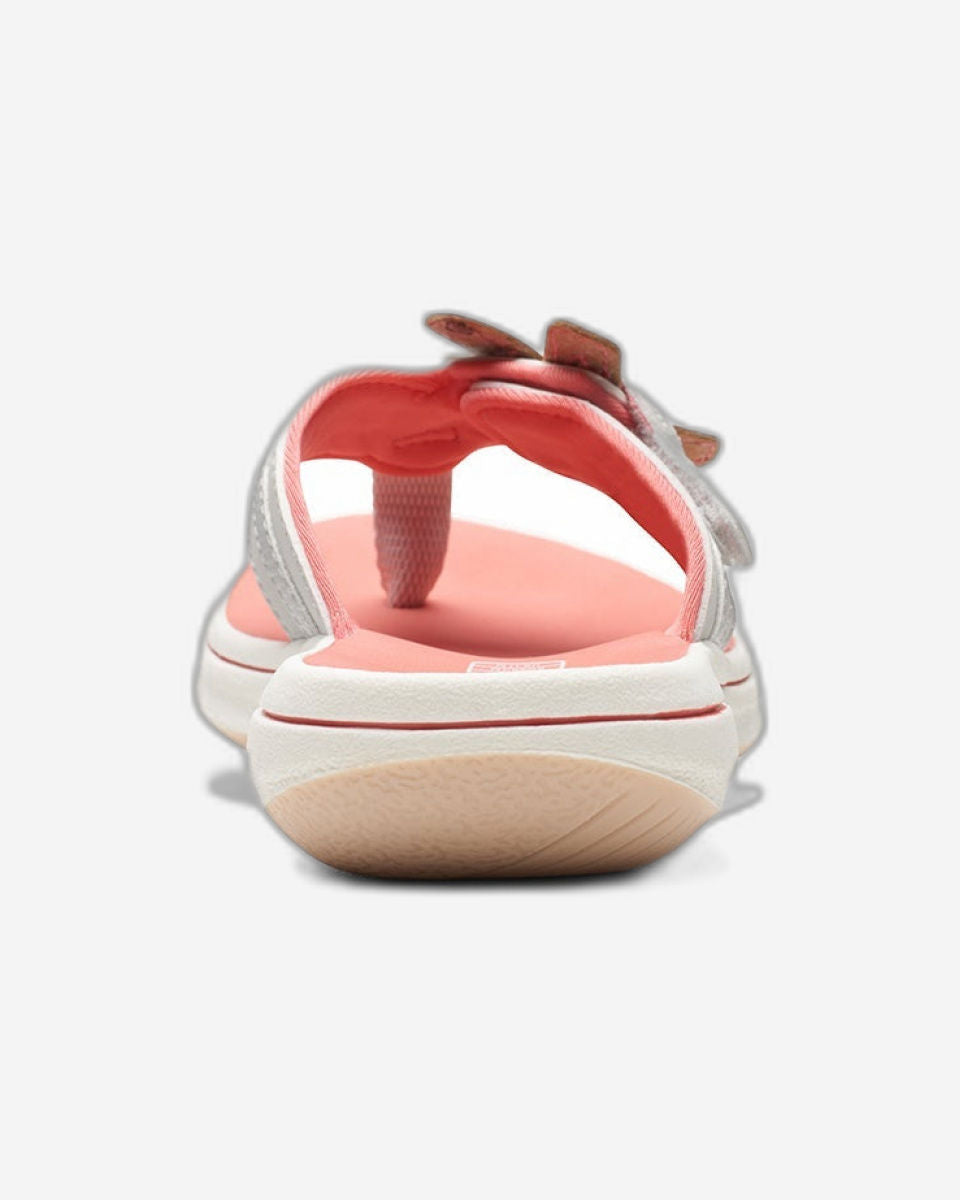 Clarks Girls Brinkley Arla Kid. (Standard Fit)