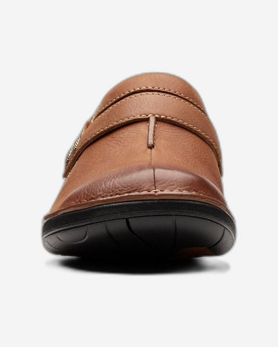 Clarks Un Loop Ease Shoes (Standard Fit)