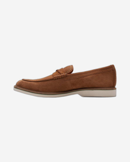 Clarks Atticus Lt Slip (Standard Fit)