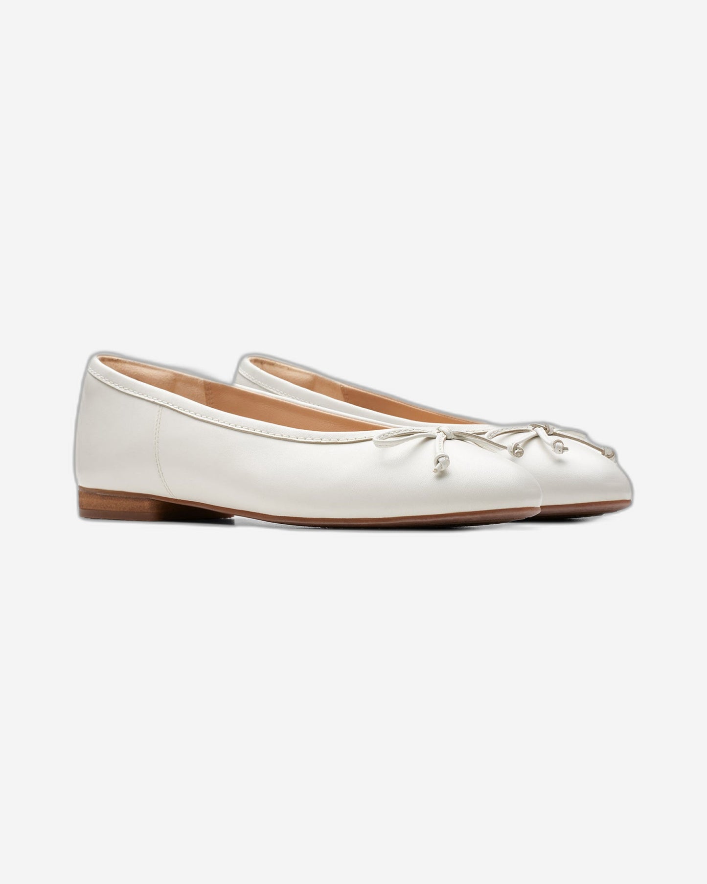 Clarks Women Fawna Lily (Standard Fit)